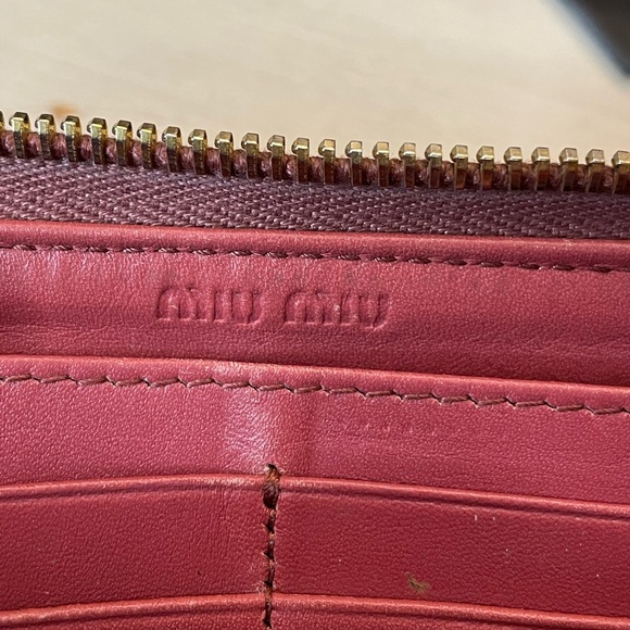 Miu Miu zip around wallet in cognac embossed leather - Picture 11 of 13